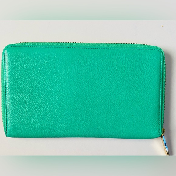 Cynthia Rowley Leather Zippy Wallet/Clutch/Organizer - Picture 6 of 6